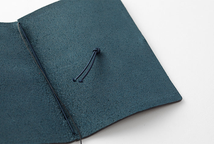 TRAVELER's Notebook - Passport Size - Blue - Image 4
