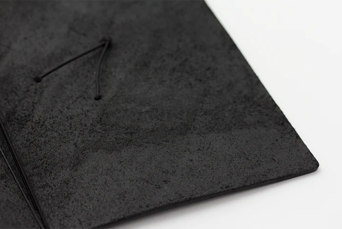 TRAVELER's Notebook - Regular Size - Black - Image 5